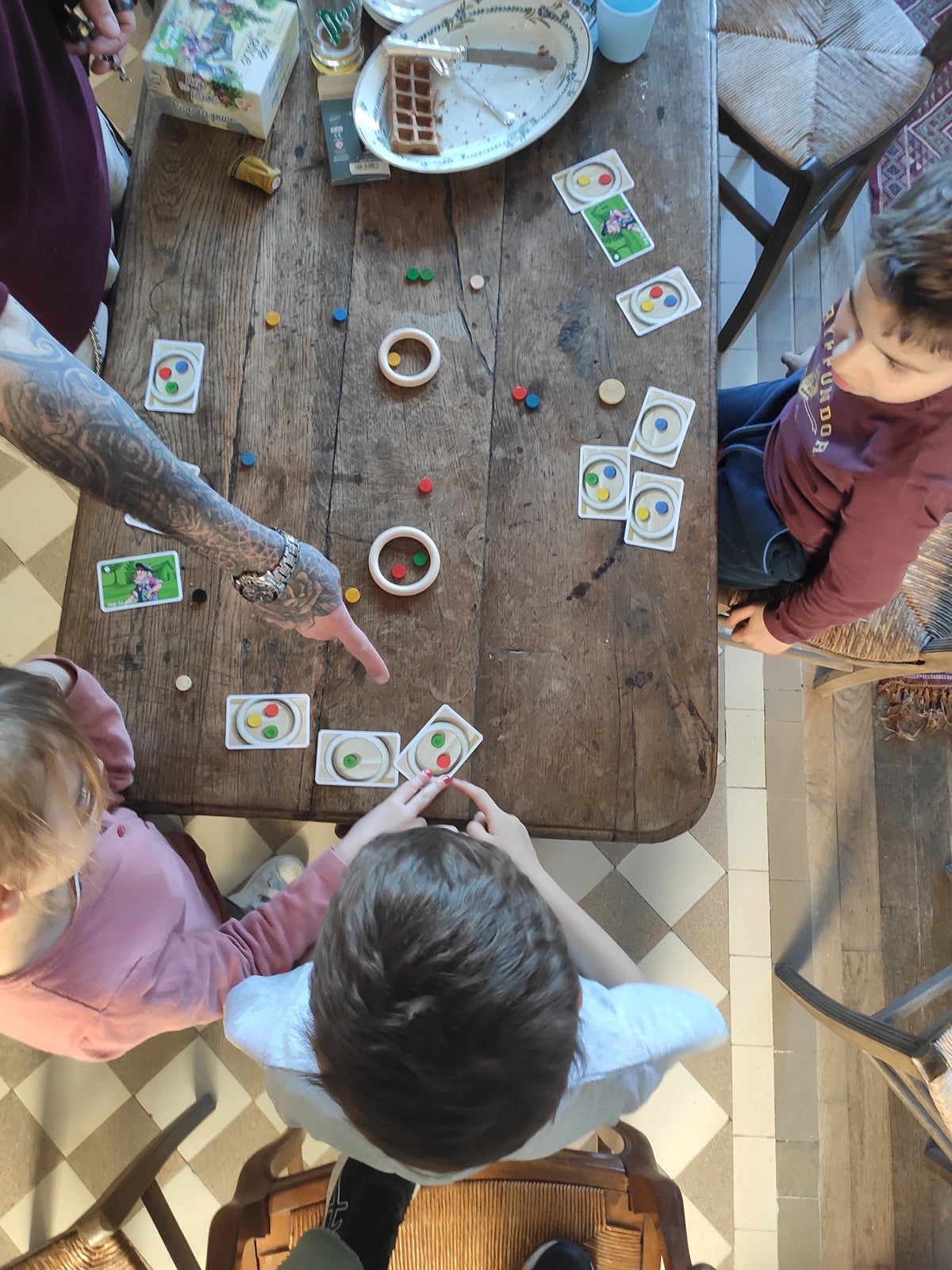 10 idées de jeux en famille pour les soirées d'hiver