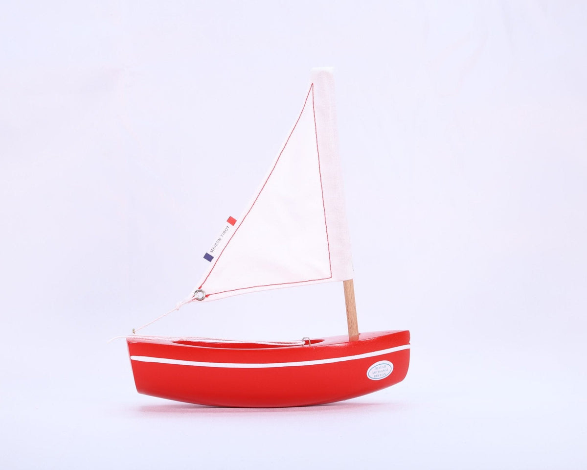 La Maison Tirot et ses jolis bateaux en bois qui flottent