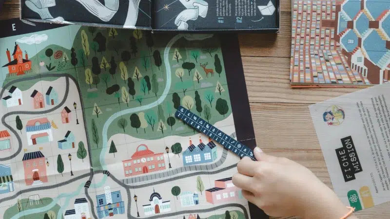L'enquête par courrier Science et magie - made in France - En cavale