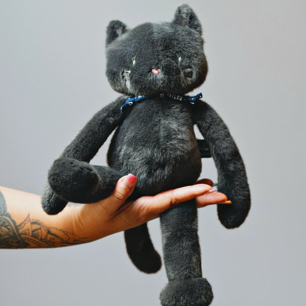 Peluche chat noir anthracite extra-douce Méloé - Fabriquée en Bretagne
