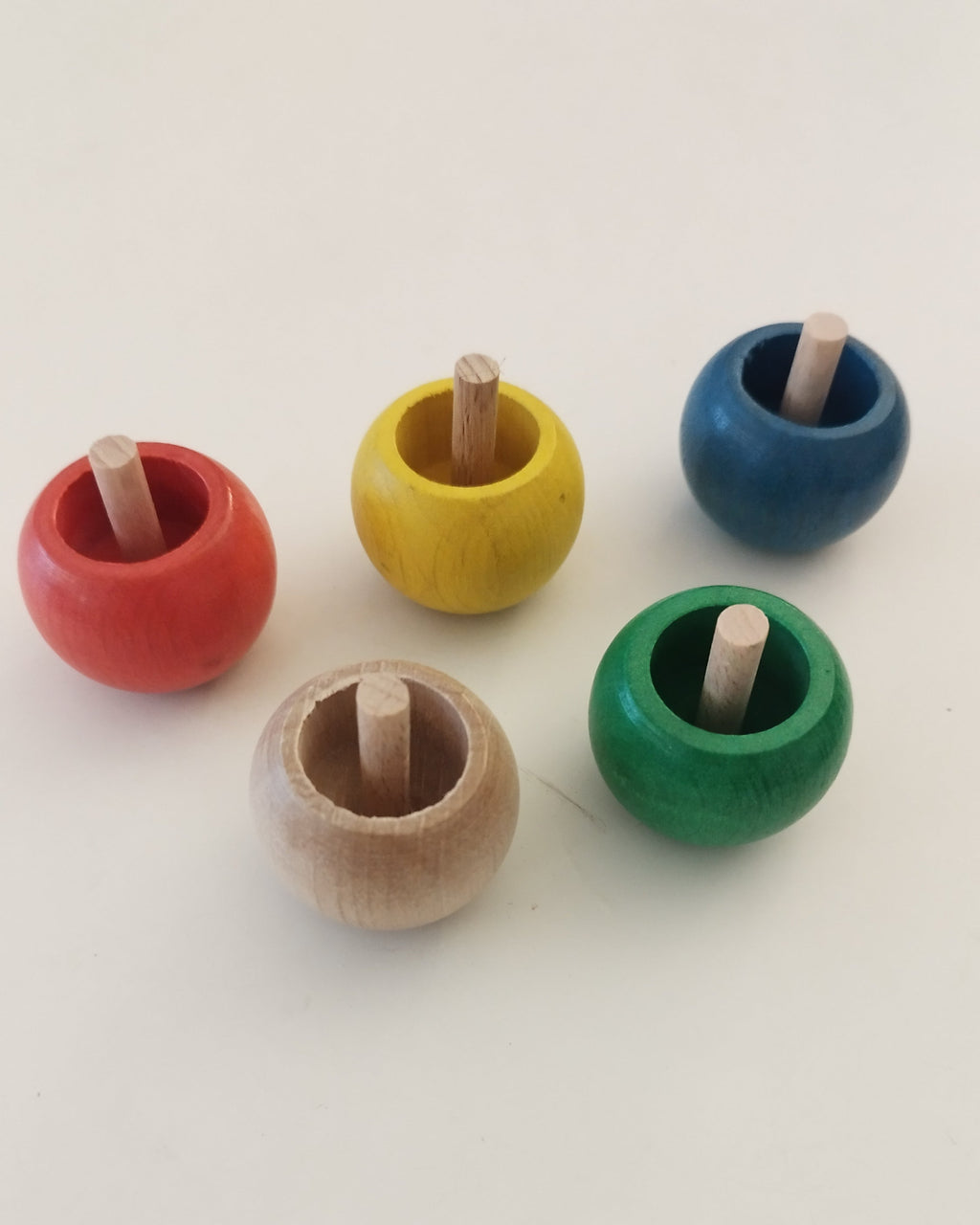 Toupies Pirouettes colorées en bois - Jura