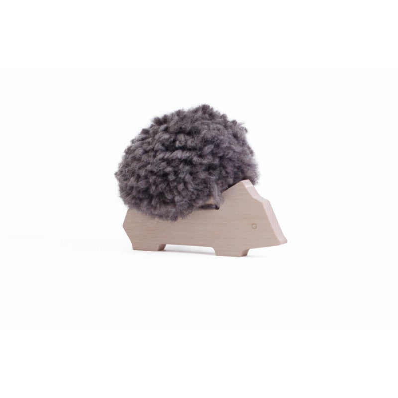 Crée un pompon pour le Hérisson Hary !